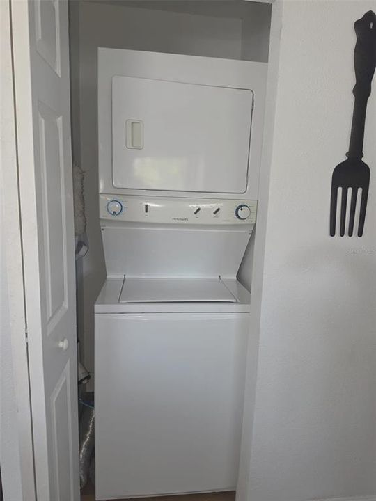 На продажу: $429,500 (3 спален, 2 ванн, 1456 Квадратных фут)