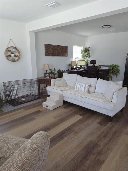 На продажу: $429,500 (3 спален, 2 ванн, 1456 Квадратных фут)