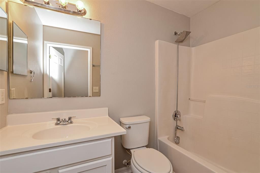 For Sale: $310,000 (3 beds, 2 baths, 1874 Square Feet)