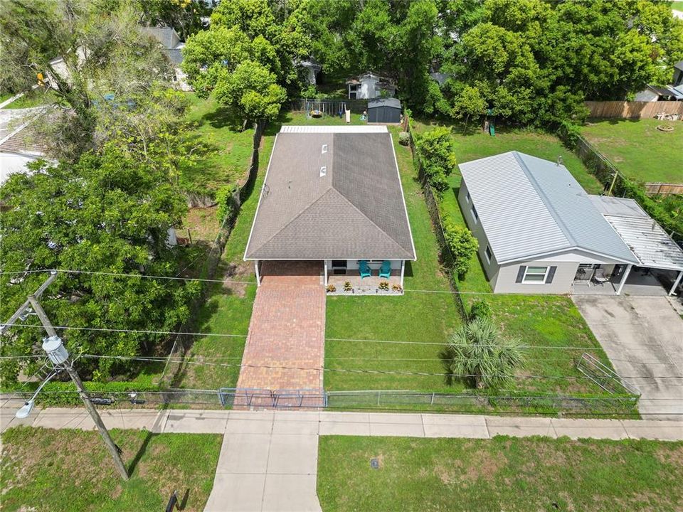 For Sale: $285,000 (3 beds, 2 baths, 1376 Square Feet)