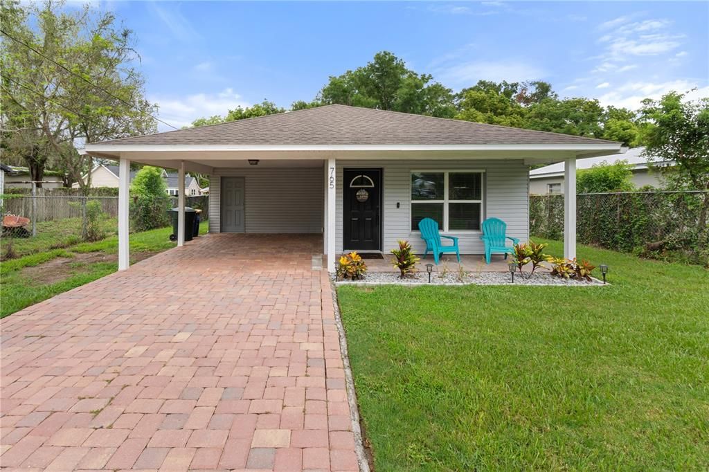 For Sale: $285,000 (3 beds, 2 baths, 1376 Square Feet)