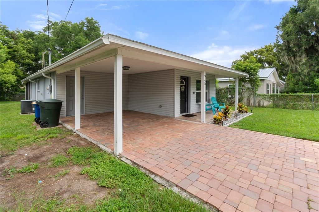 For Sale: $285,000 (3 beds, 2 baths, 1376 Square Feet)