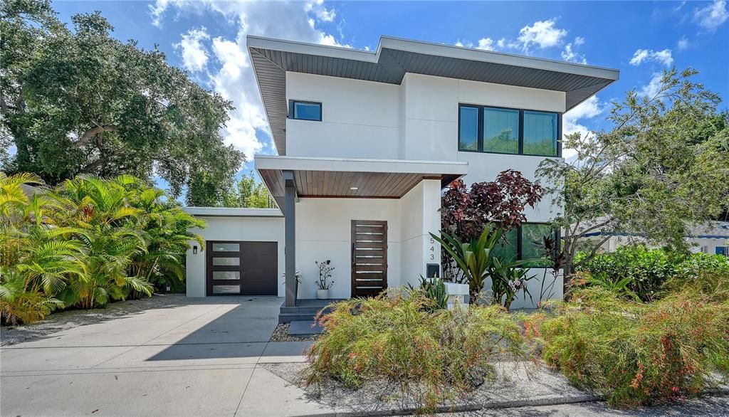 En Venta: $1,749,990 (3 camas, 3 baños, 2335 Pies cuadrados)