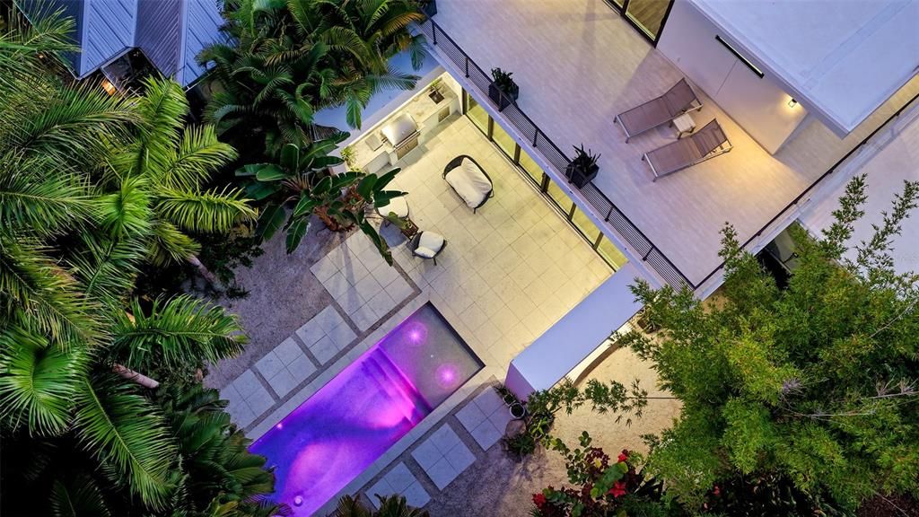 En Venta: $1,749,990 (3 camas, 3 baños, 2335 Pies cuadrados)