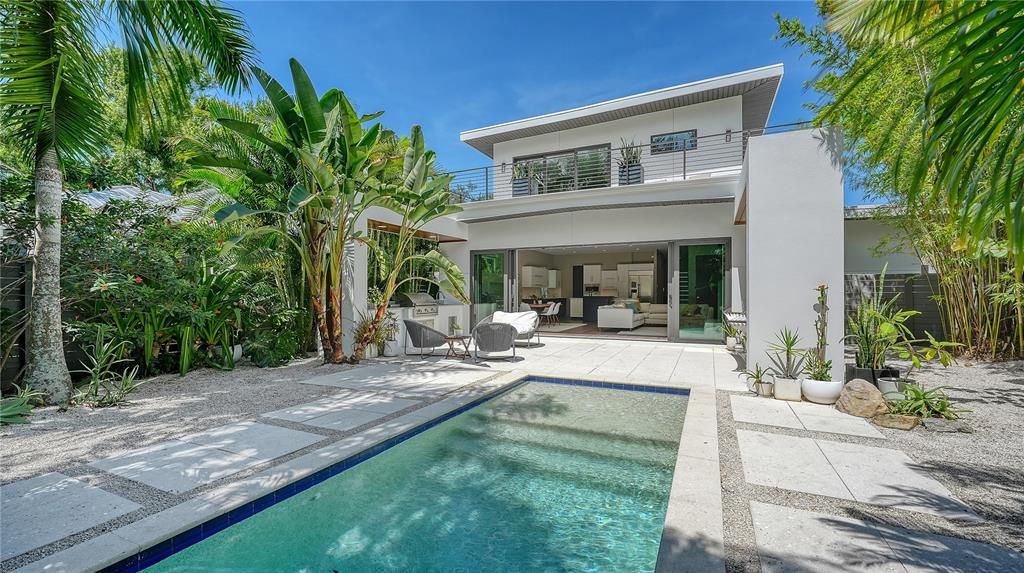 En Venta: $1,749,990 (3 camas, 3 baños, 2335 Pies cuadrados)