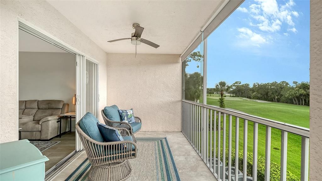 For Sale: $305,000 (2 beds, 2 baths, 1106 Square Feet)