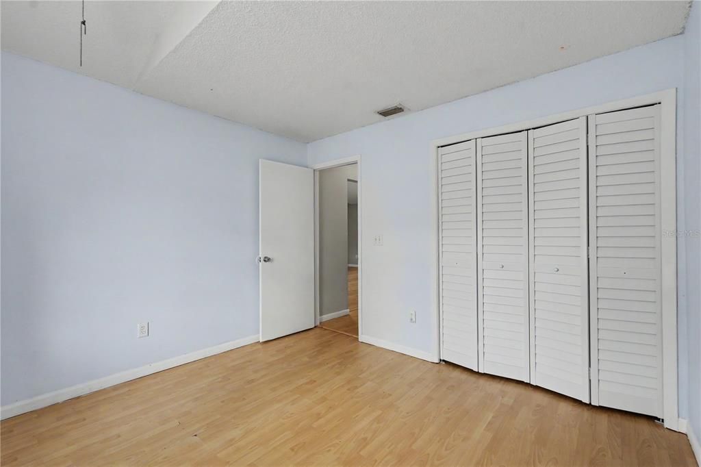 En Venta: $335,000 (3 camas, 2 baños, 1406 Pies cuadrados)