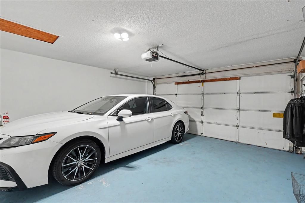 En Venta: $335,000 (3 camas, 2 baños, 1406 Pies cuadrados)