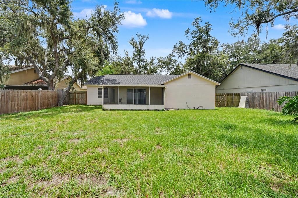 En Venta: $335,000 (3 camas, 2 baños, 1406 Pies cuadrados)