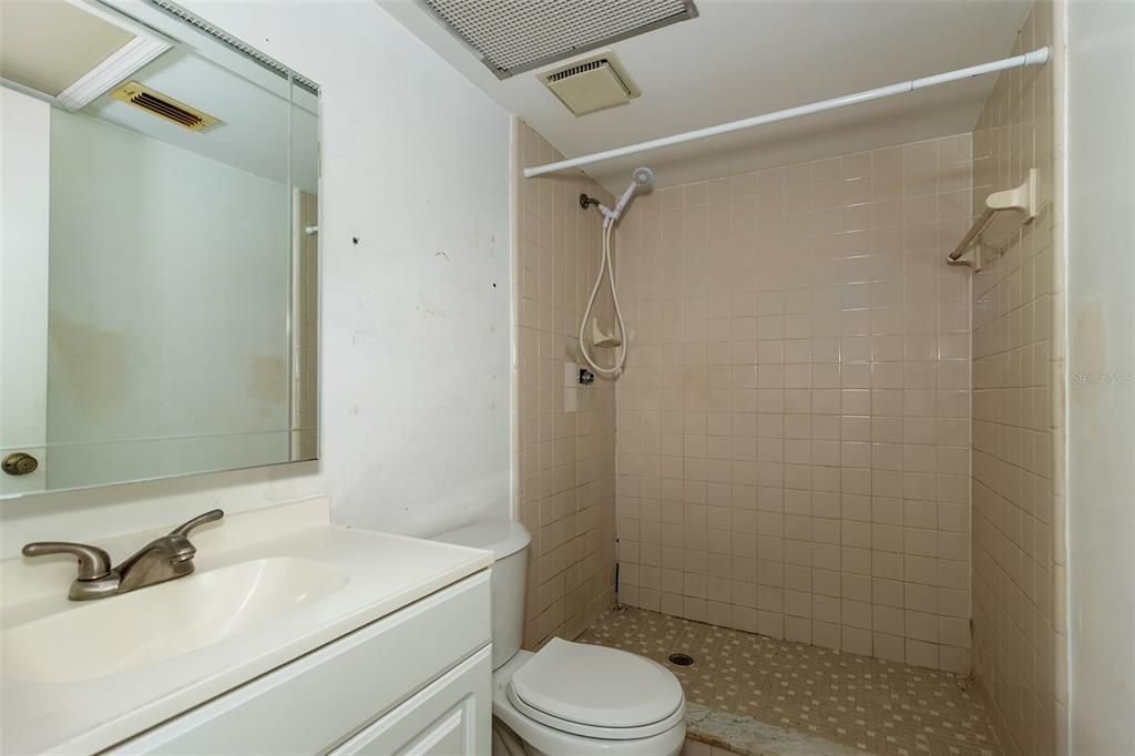 На продажу: $285,000 (3 спален, 2 ванн, 1509 Квадратных фут)