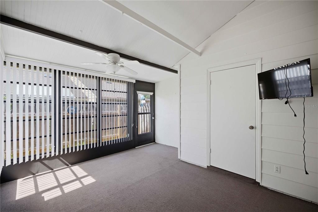 En Venta: $164,900 (2 camas, 1 baños, 928 Pies cuadrados)