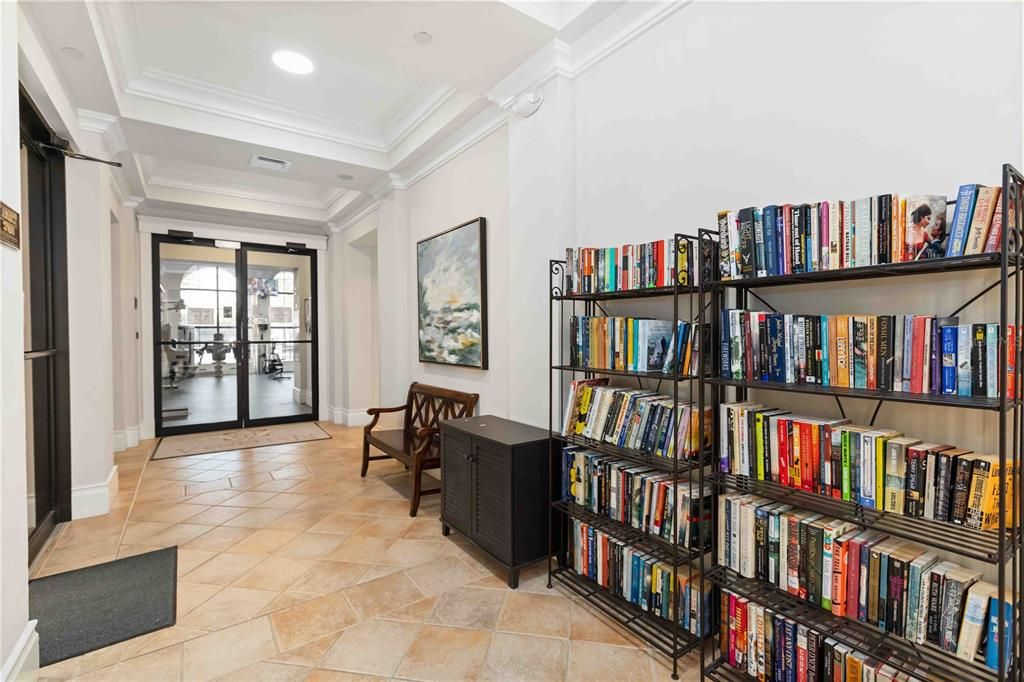 На продажу: $400,000 (2 спален, 2 ванн, 1653 Квадратных фут)