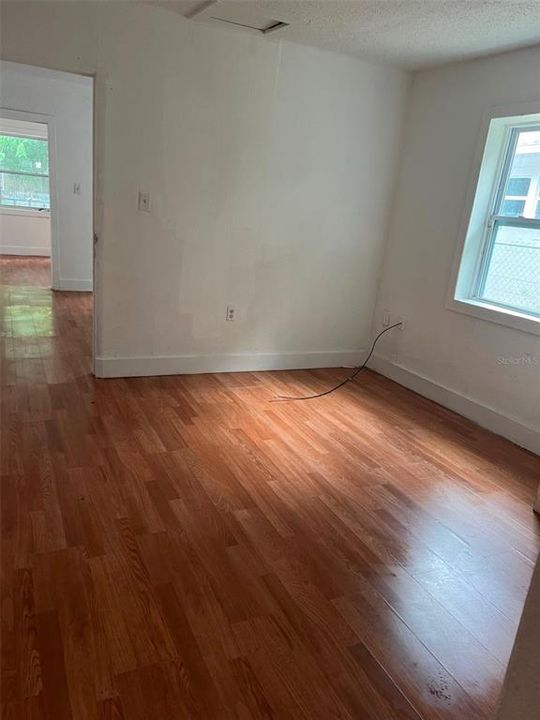 For Sale: $225,000 (4 beds, 0 baths, 1164 Square Feet)