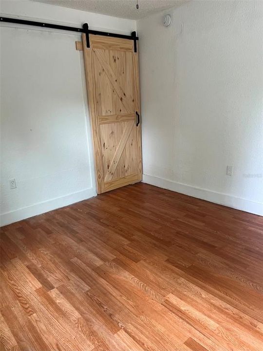 For Sale: $225,000 (4 beds, 0 baths, 1164 Square Feet)