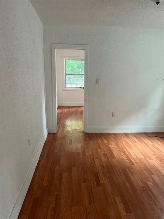 For Sale: $225,000 (4 beds, 0 baths, 1164 Square Feet)