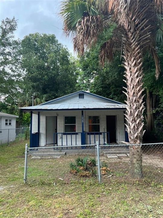 For Sale: $225,000 (4 beds, 0 baths, 1164 Square Feet)