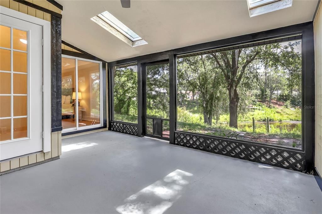 En Venta: $525,900 (3 camas, 2 baños, 2227 Pies cuadrados)