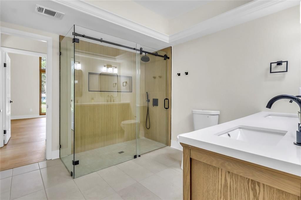 En Venta: $525,900 (3 camas, 2 baños, 2227 Pies cuadrados)