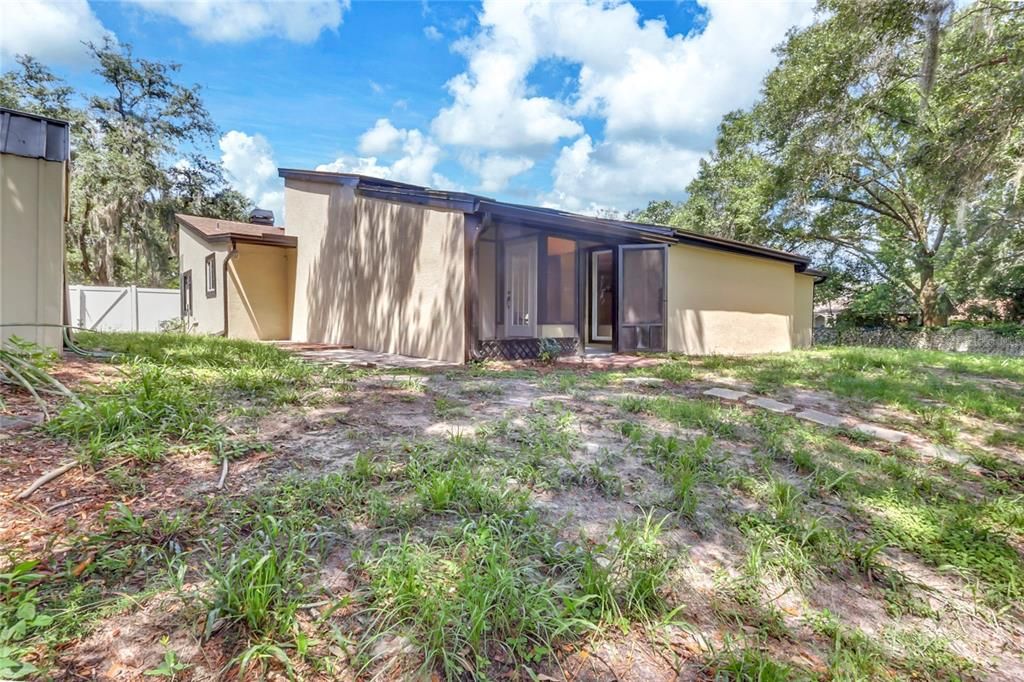 En Venta: $525,900 (3 camas, 2 baños, 2227 Pies cuadrados)