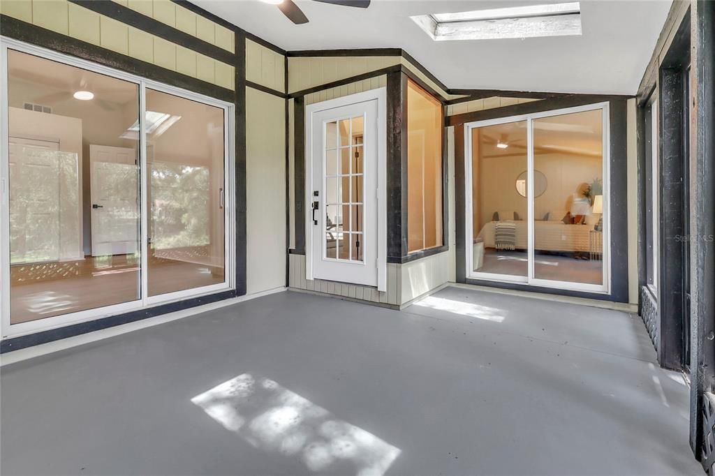 En Venta: $525,900 (3 camas, 2 baños, 2227 Pies cuadrados)