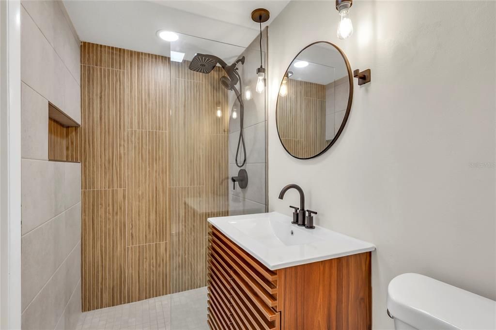 En Venta: $525,900 (3 camas, 2 baños, 2227 Pies cuadrados)