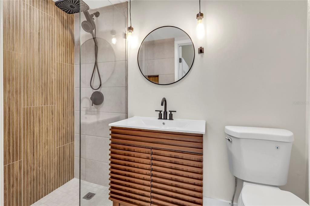 En Venta: $525,900 (3 camas, 2 baños, 2227 Pies cuadrados)
