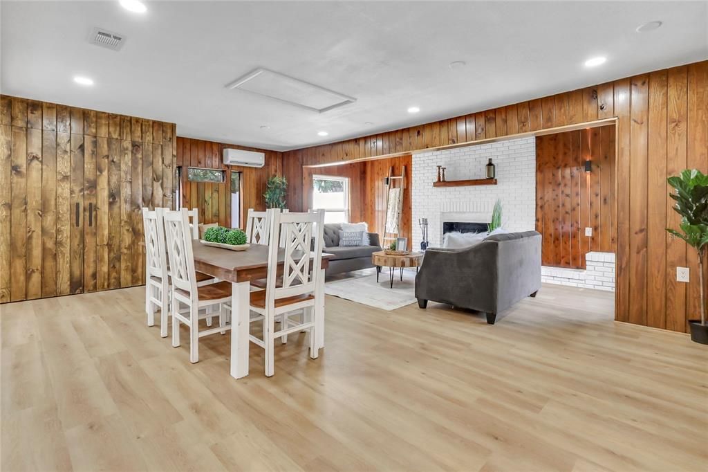 En Venta: $525,900 (3 camas, 2 baños, 2227 Pies cuadrados)