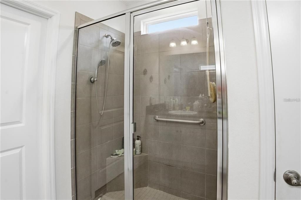 В аренду: $2,250 (2 спален, 2 ванн, 1815 Квадратных фут)