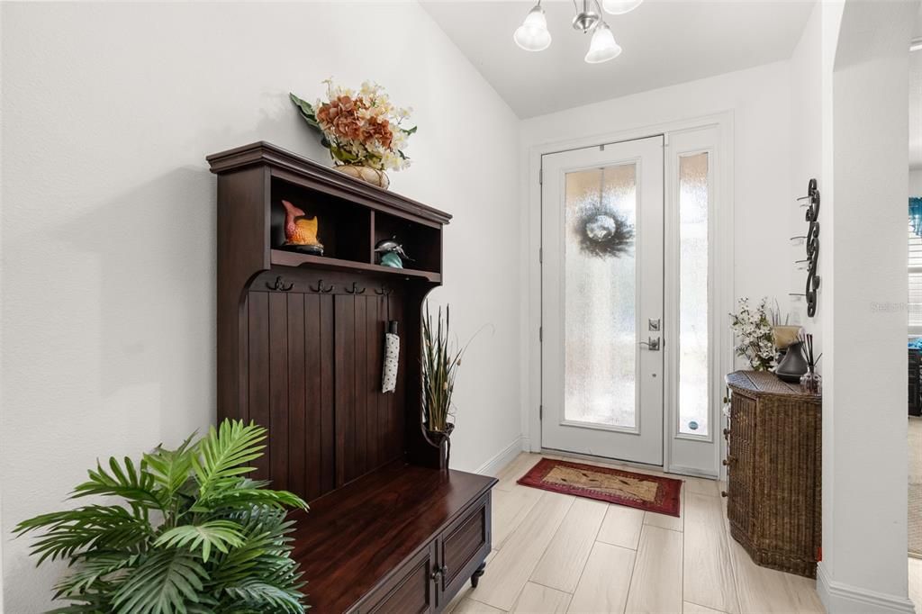 En Venta: $643,000 (3 camas, 2 baños, 2359 Pies cuadrados)
