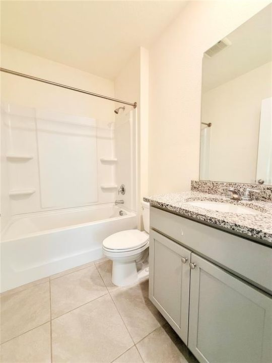 For Rent: $2,400 (4 beds, 2 baths, 1633 Square Feet)