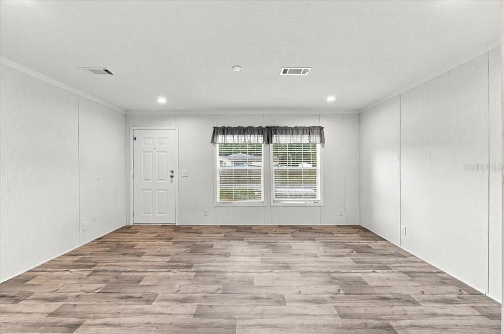 En Venta: $289,984 (4 camas, 2 baños, 1474 Pies cuadrados)