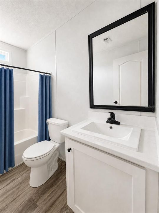 For Sale: $289,987 (4 beds, 2 baths, 1474 Square Feet)