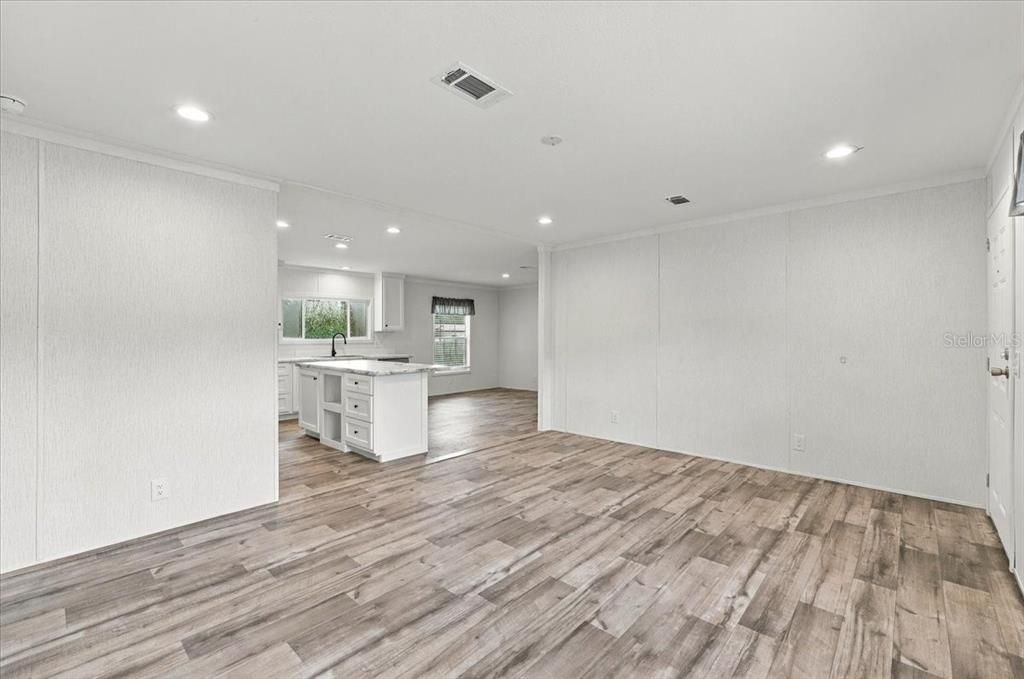 En Venta: $289,984 (4 camas, 2 baños, 1474 Pies cuadrados)