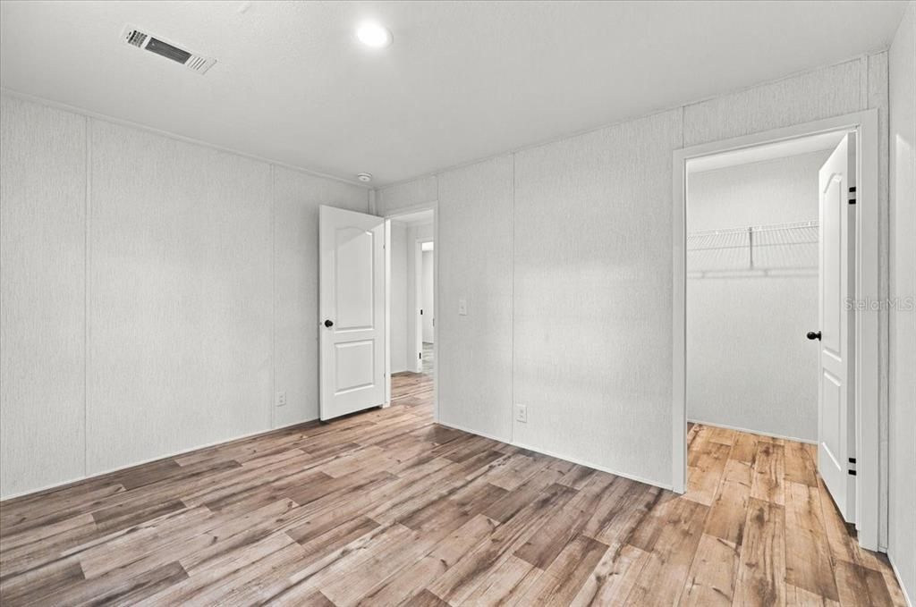 En Venta: $289,984 (4 camas, 2 baños, 1474 Pies cuadrados)