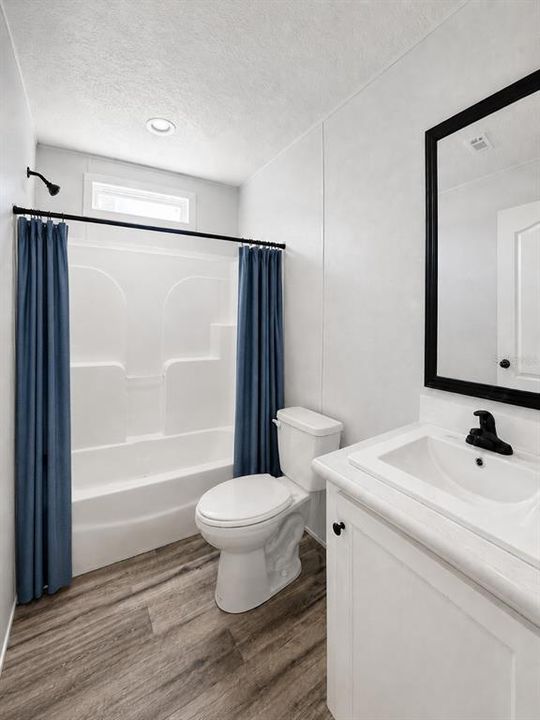 For Sale: $289,987 (4 beds, 2 baths, 1474 Square Feet)
