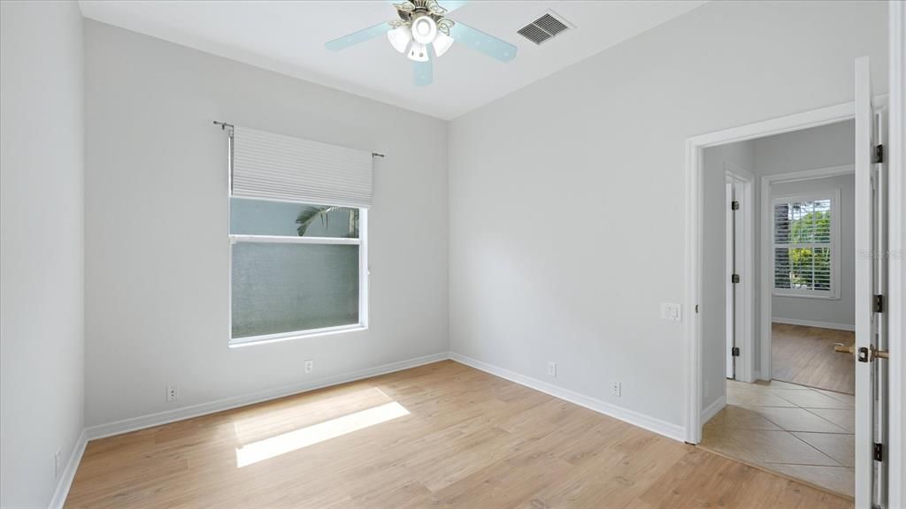 En Venta: $549,900 (3 camas, 2 baños, 2276 Pies cuadrados)