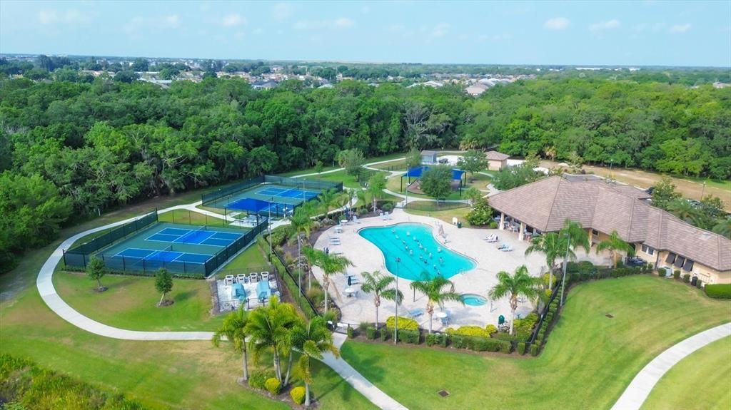 En Venta: $549,900 (3 camas, 2 baños, 2276 Pies cuadrados)