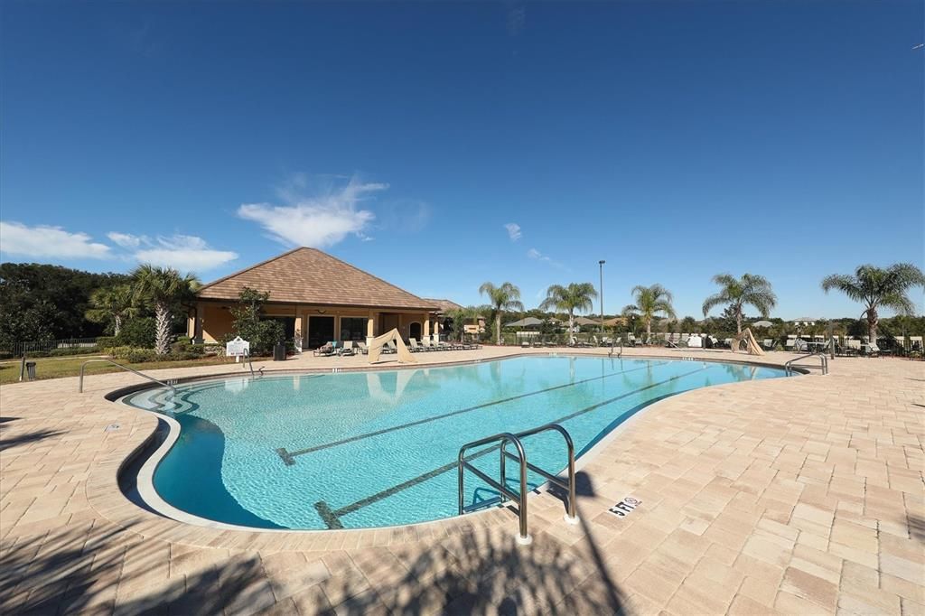 En Venta: $549,900 (3 camas, 2 baños, 2276 Pies cuadrados)