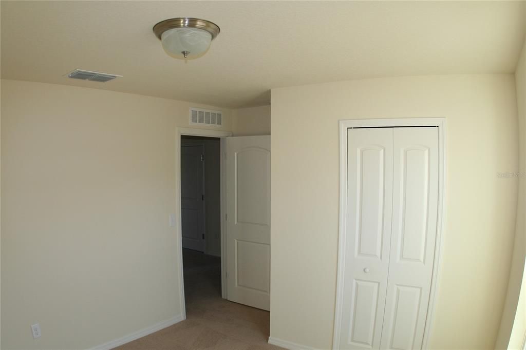 For Rent: $1,800 (3 beds, 2 baths, 1406 Square Feet)