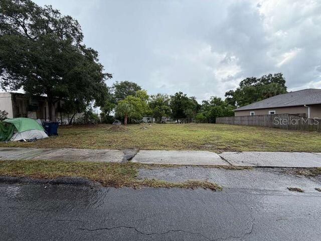 Active With Contract: $220,000 (0.25 acres)