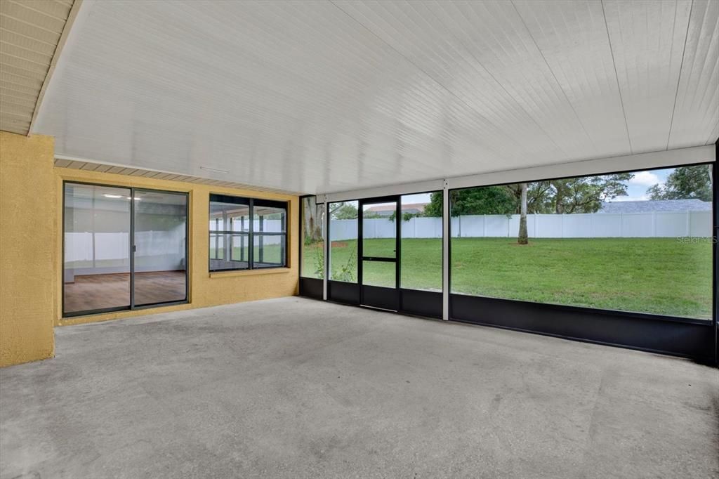 En Venta: $359,900 (3 camas, 2 baños, 2310 Pies cuadrados)