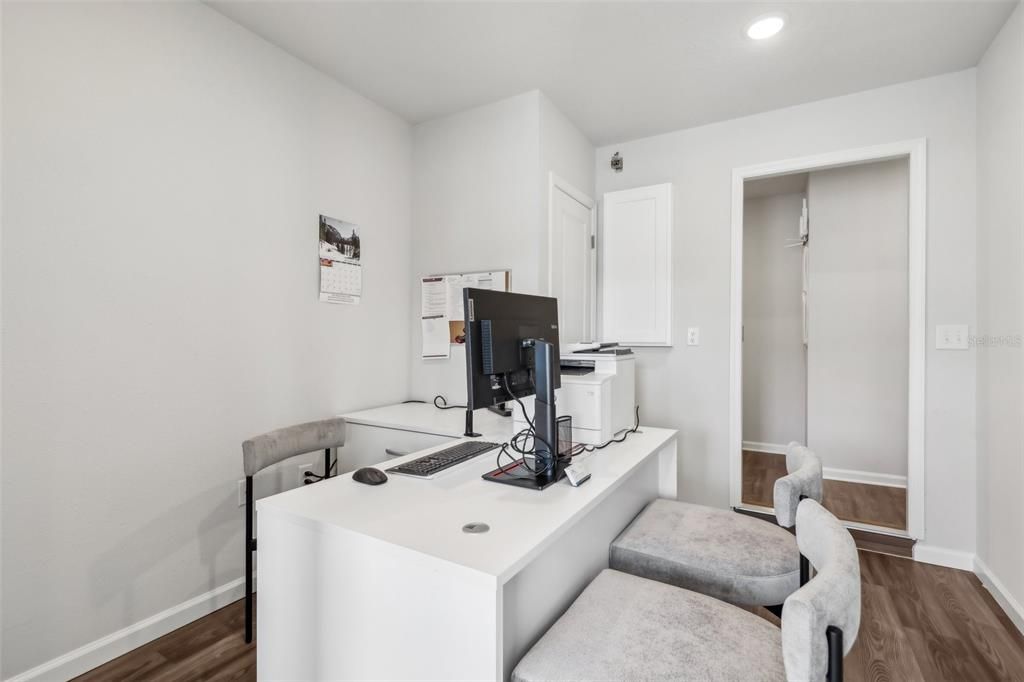 En Venta: $299,990 (3 camas, 2 baños, 1477 Pies cuadrados)