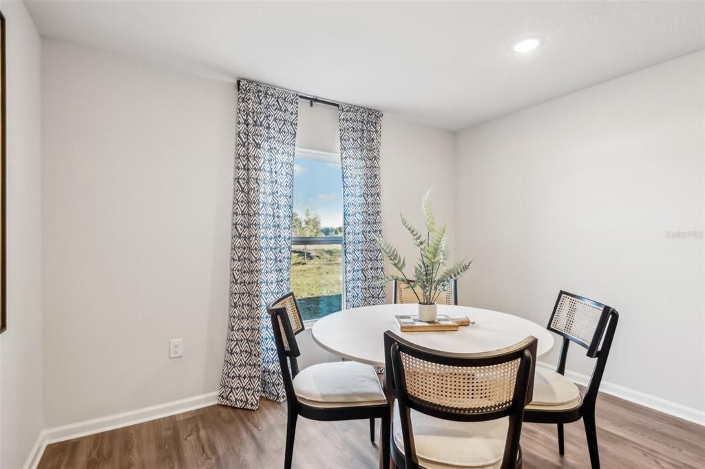 En Venta: $299,990 (3 camas, 2 baños, 1477 Pies cuadrados)
