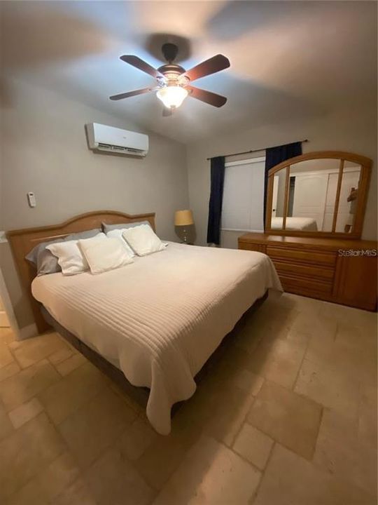 В аренду: $1,895 (2 спален, 1 ванн, 1108 Квадратных фут)
