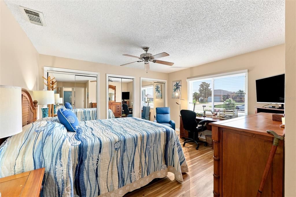 Activo con contrato: $325,000 (2 camas, 2 baños, 1836 Pies cuadrados)