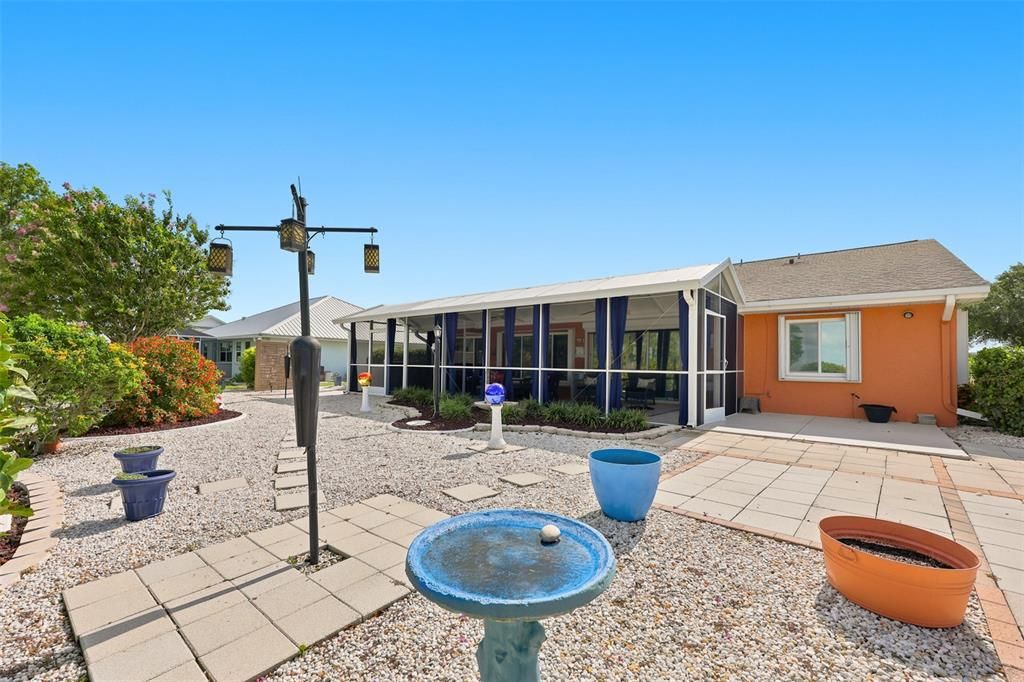 Activo con contrato: $325,000 (2 camas, 2 baños, 1836 Pies cuadrados)