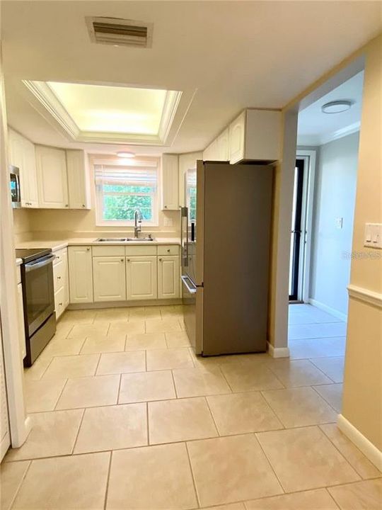 В аренду: $2,300 (2 спален, 2 ванн, 1023 Квадратных фут)