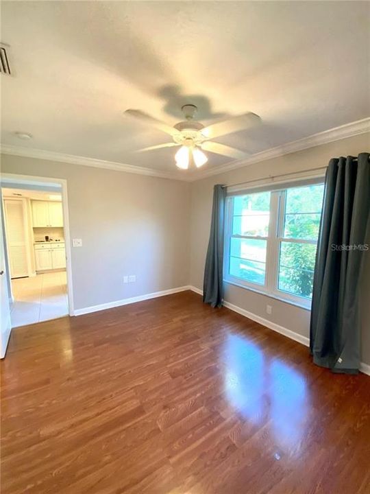 В аренду: $2,300 (2 спален, 2 ванн, 1023 Квадратных фут)