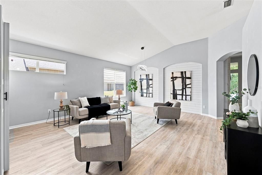 For Sale: $600,000 (4 beds, 3 baths, 2925 Square Feet)