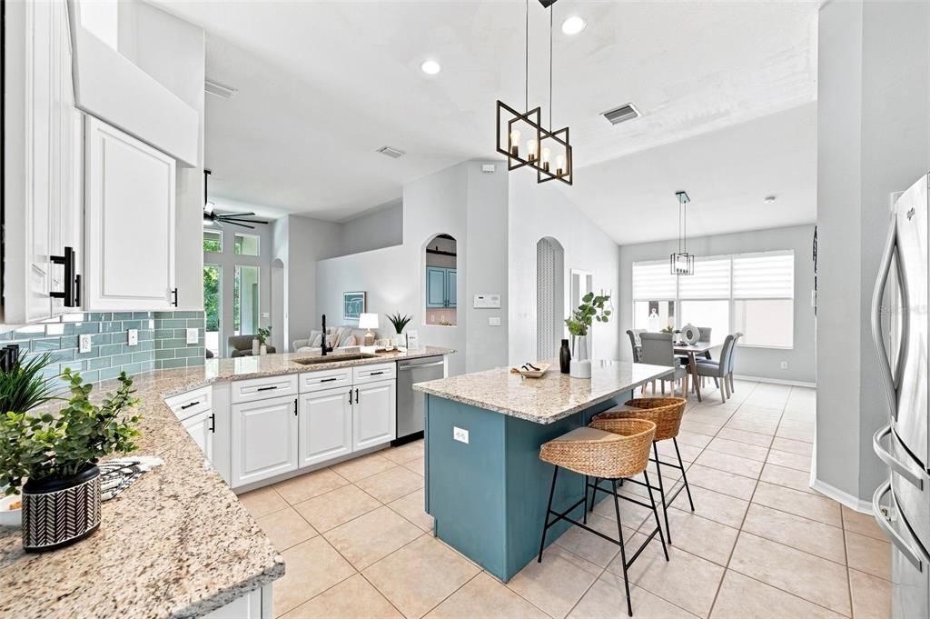 For Sale: $600,000 (4 beds, 3 baths, 2925 Square Feet)